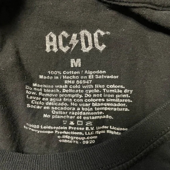AC/DC Back In Black Graphic T-Shirt, Size Medium - Picture 3 of 3